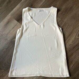 Aritzia Babaton White Murphy Long Blouse Sleeveless (Size XXS)